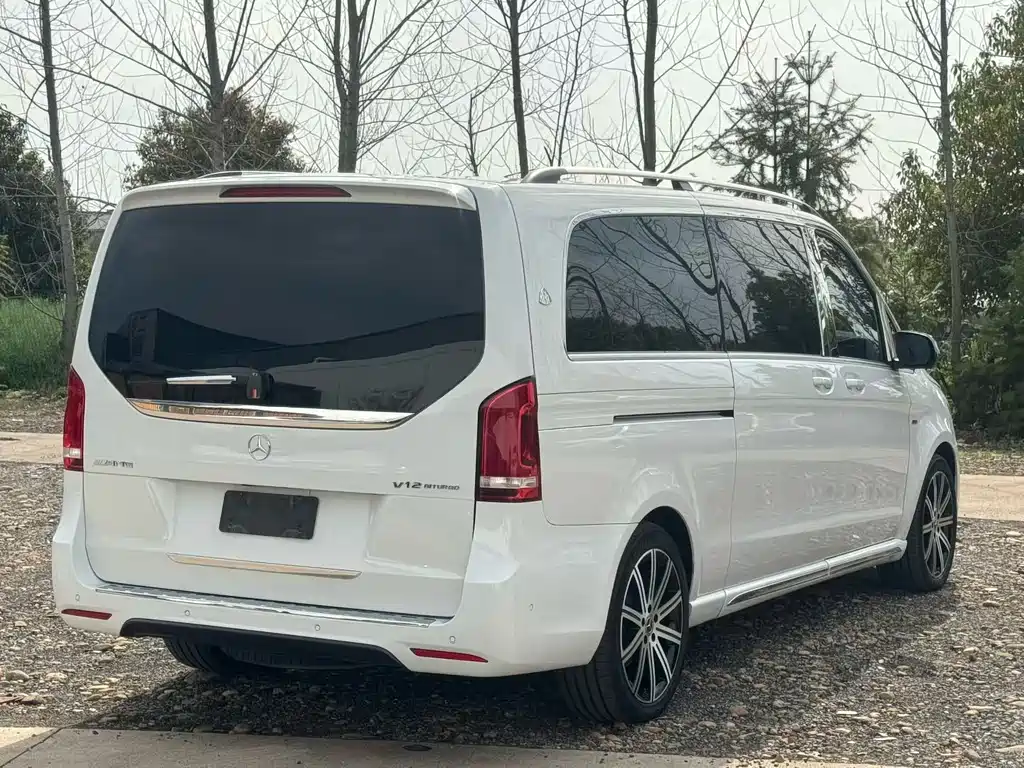 Mercedes-Benz V-Class 2022 — фото 4