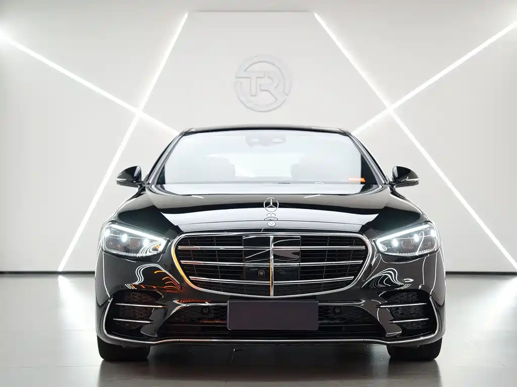 Mercedes-Benz S-Class 2024