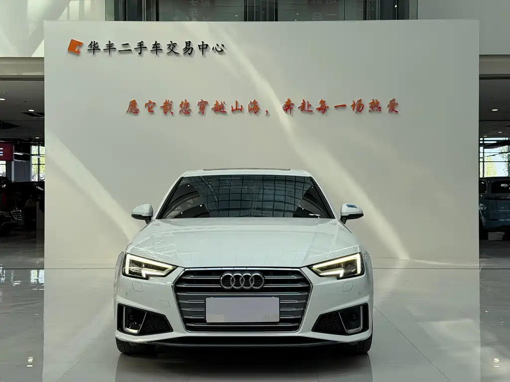 Audi A4L 2019 — фото 2