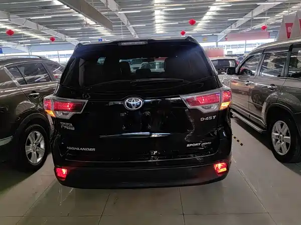 Toyota Highlander 2016