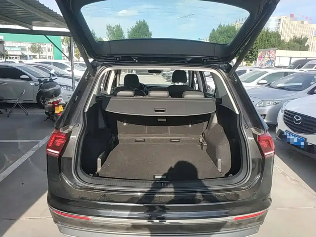 Volkswagen Tiguan L 2017 — фото 19