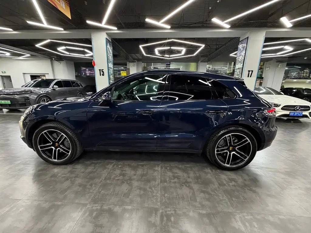 Porsche Macan 2021 — фото 12
