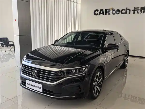 Volkswagen Passat 2024