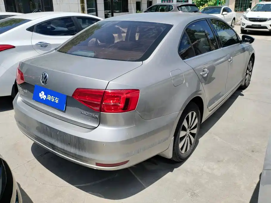 Volkswagen Sagitar 2017