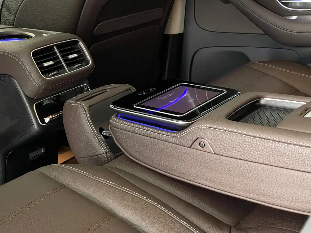 Mercedes-Benz GLS 2023 — фото 20