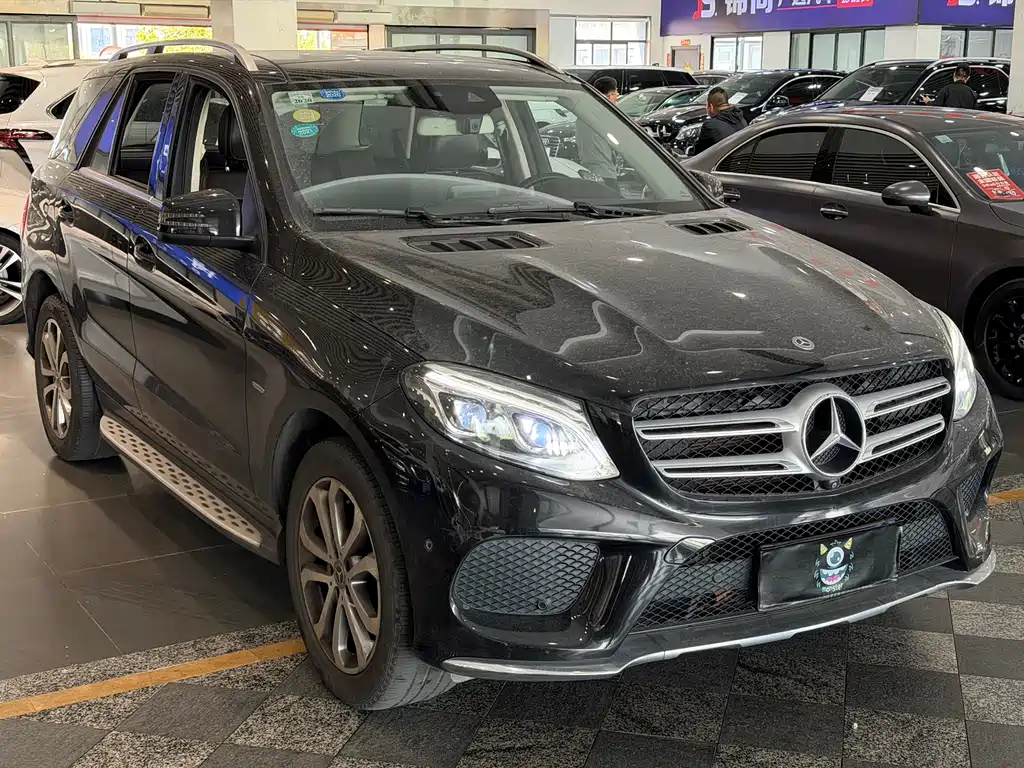 Mercedes-Benz GLE 2018 — фото 3
