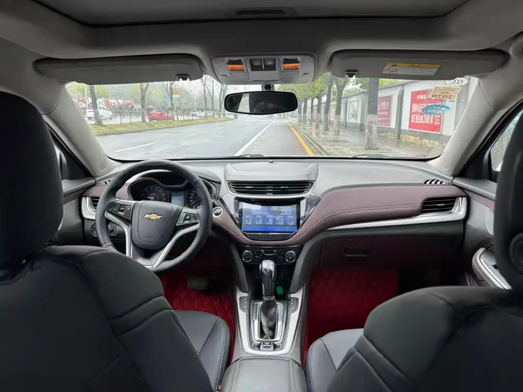 Chevrolet Malibu 2018 — фото 12