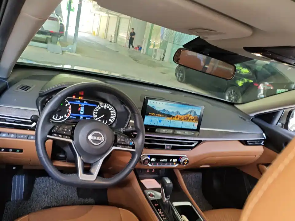 Nissan Teana 2023