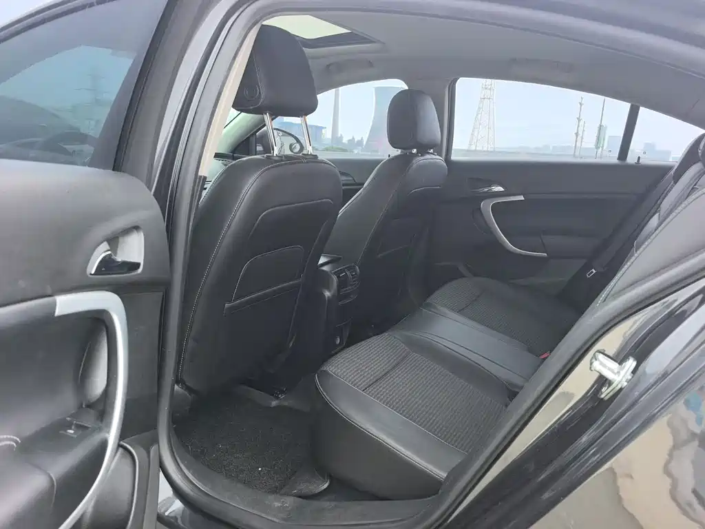 Buick Regal 2015 — фото 11
