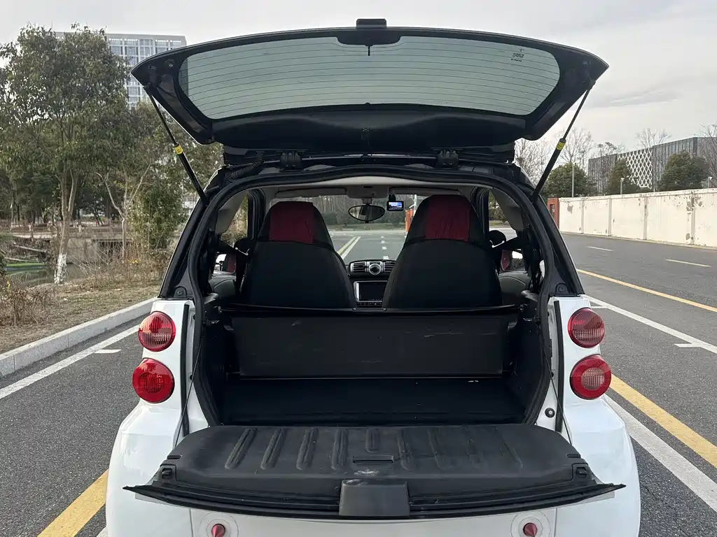 smart Fortwo 2015 — фото 12