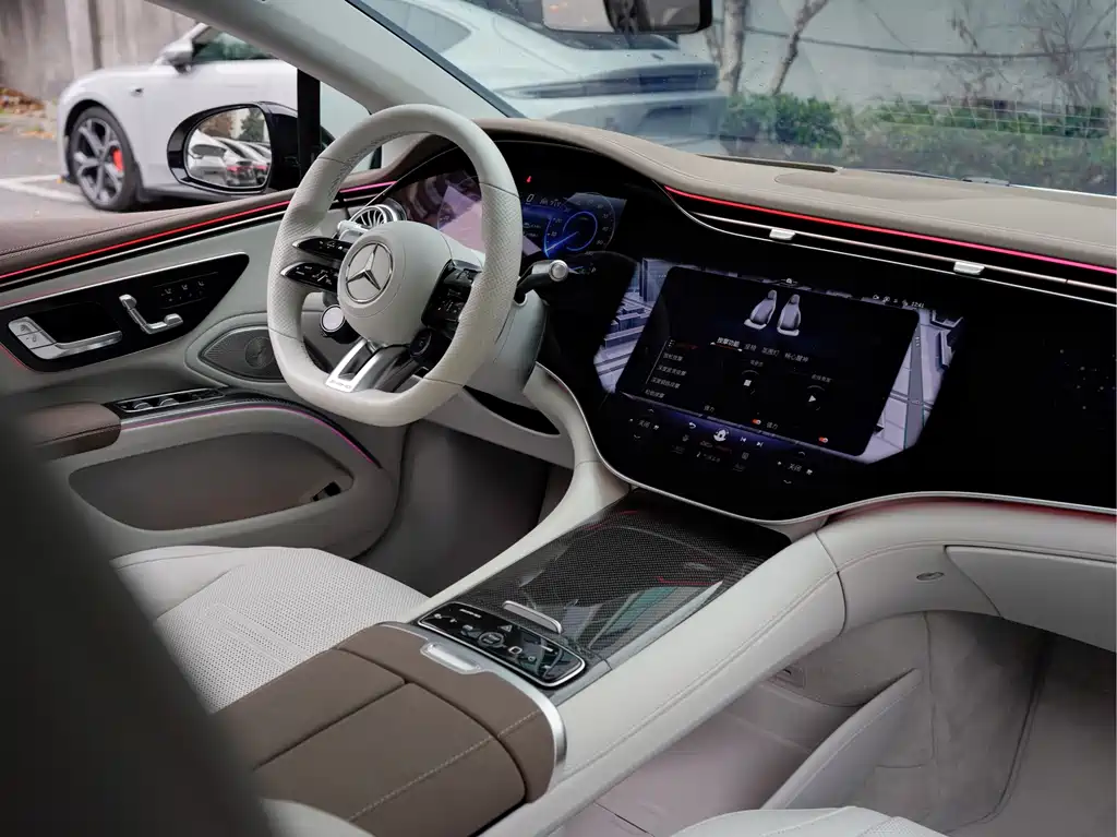 Mercedes-Benz EQS AMG 2023 — фото 20