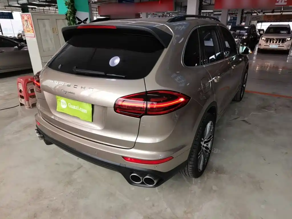 Porsche Cayenne 2017 — фото 7