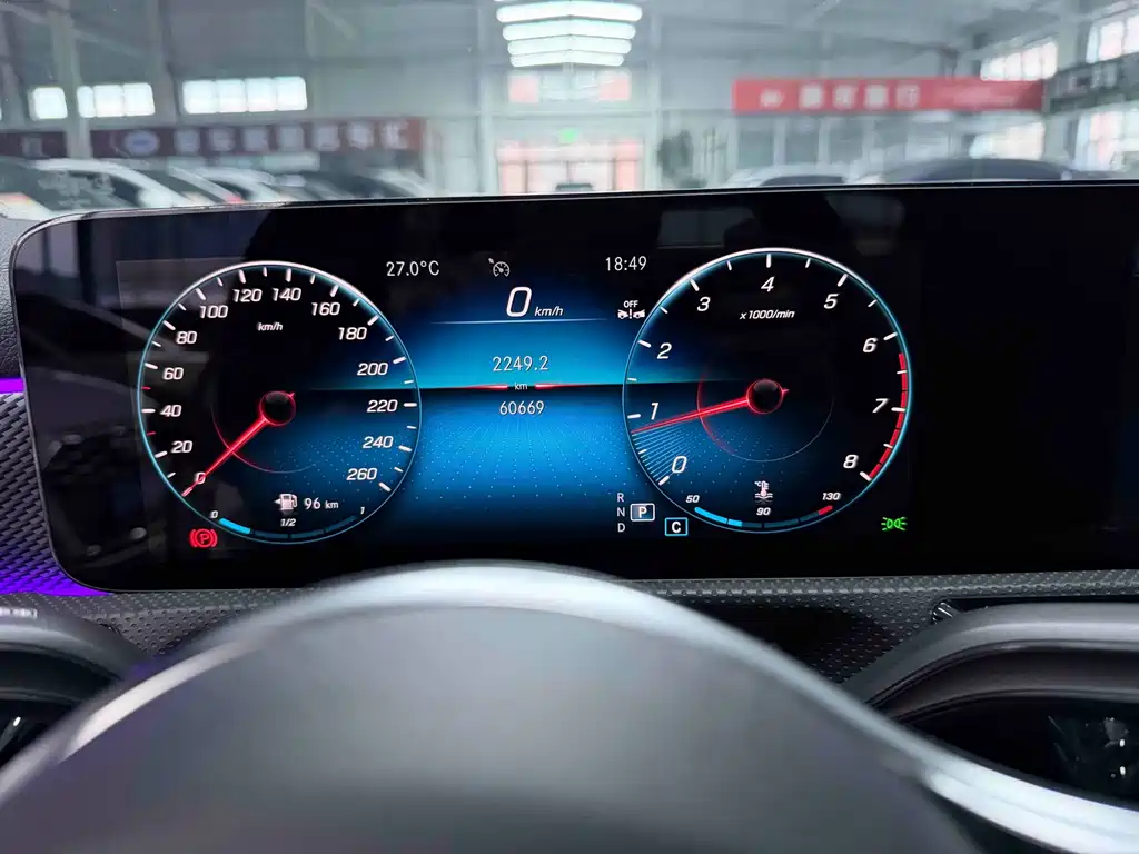 Mercedes-Benz A-Class 2023 — фото 11
