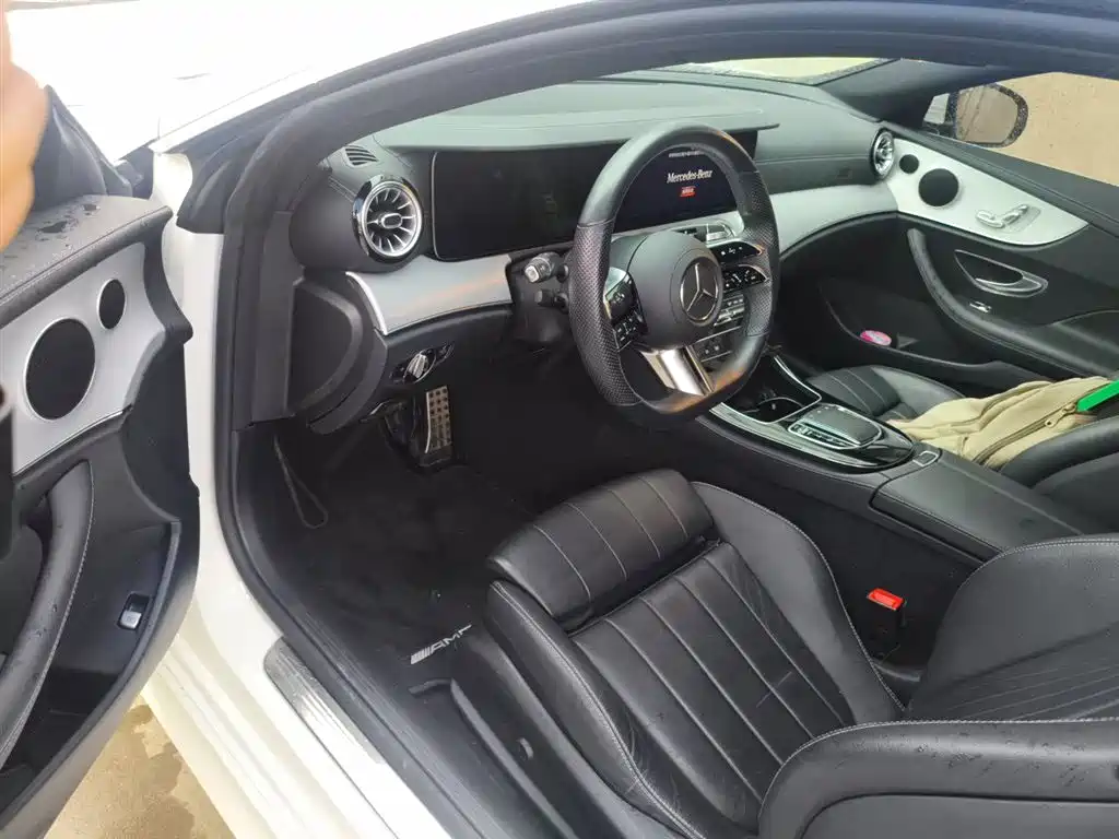 Mercedes-Benz E-Class 2022 — фото 17