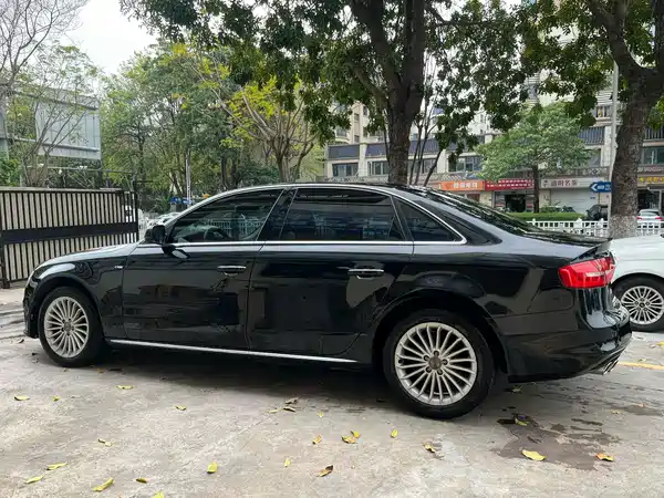 Audi A4L 2016