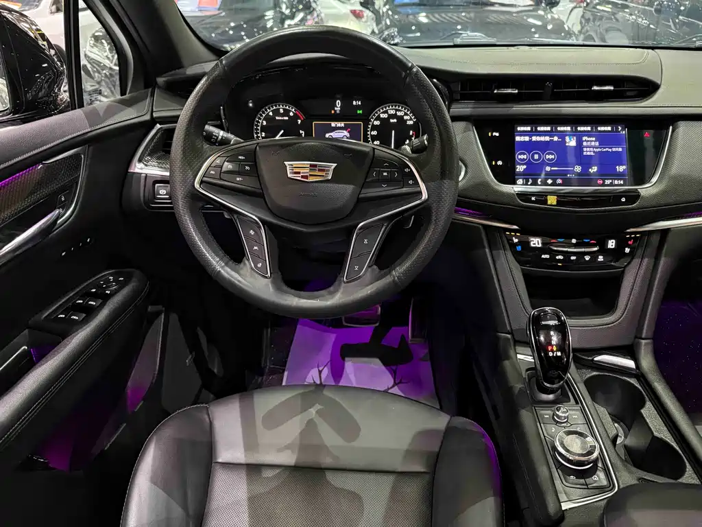 Cadillac XT5 2022 — фото 11