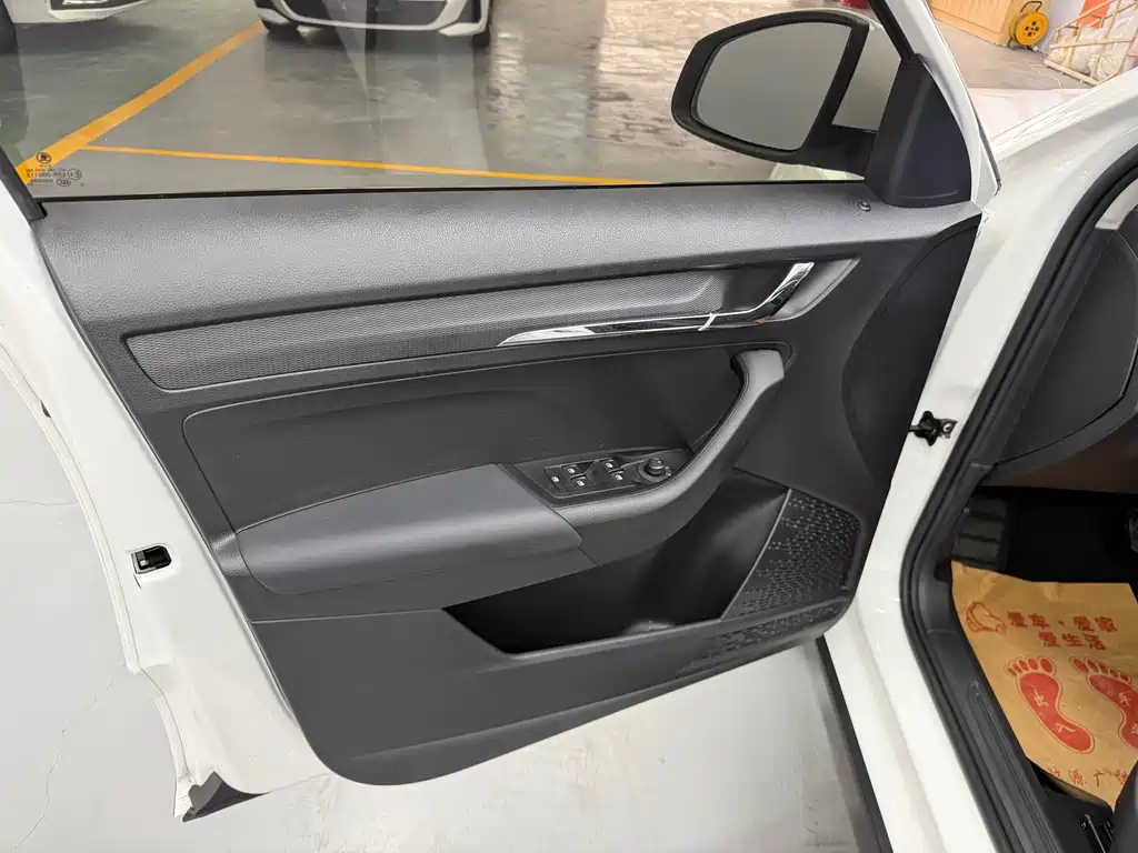 Skoda Kamiq 2021 — фото 12