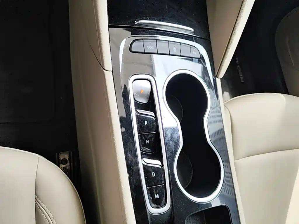 Buick Regal 2020 — фото 10