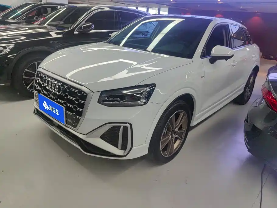 Audi Q2L 2022