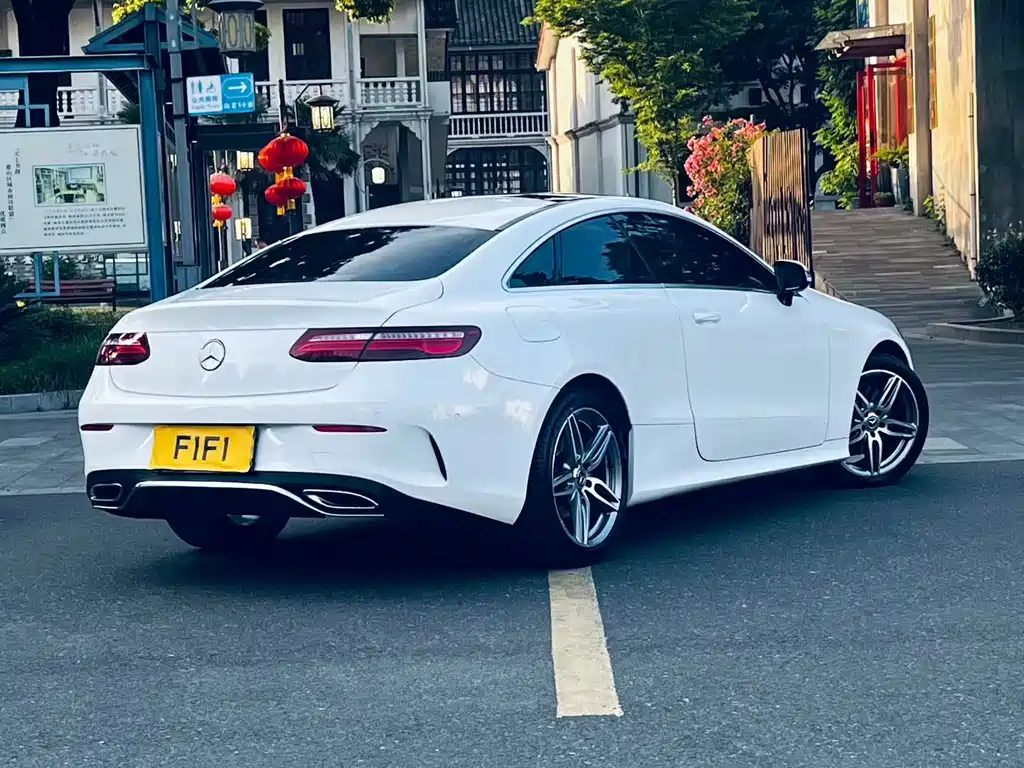 Mercedes-Benz E-Class 2018 — фото 6