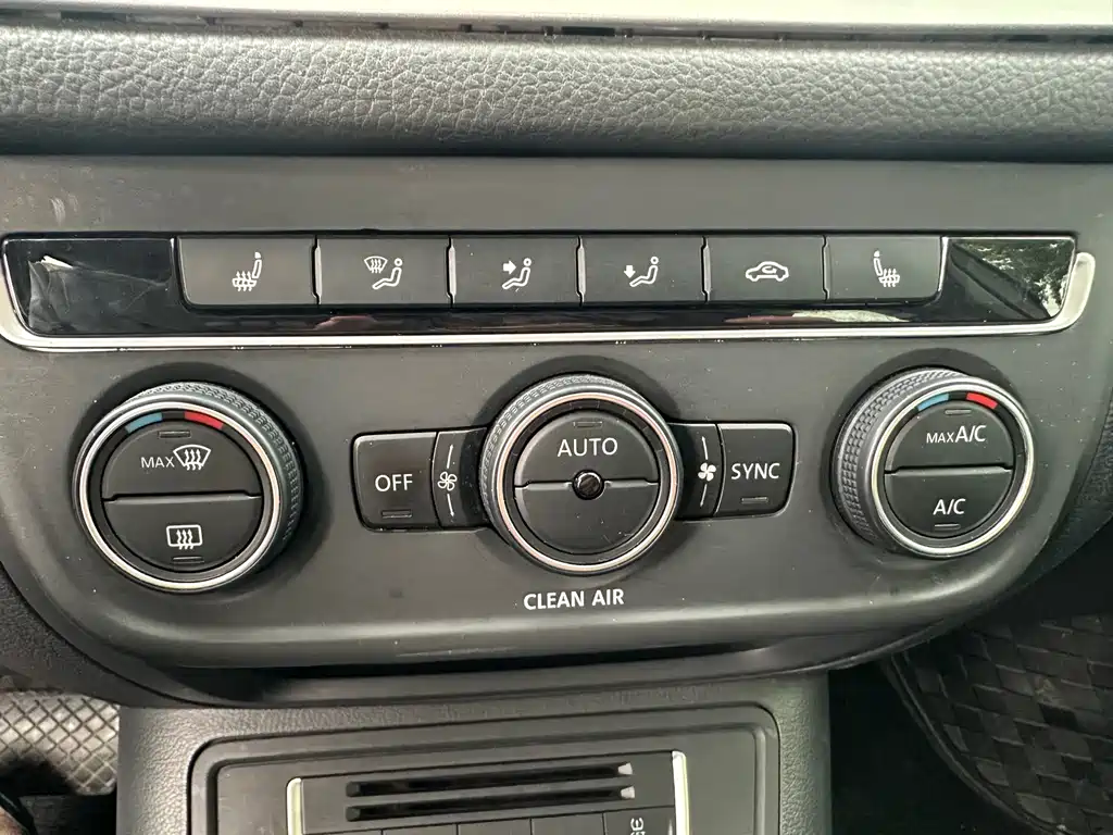 Volkswagen Tiguan 2016 — фото 18
