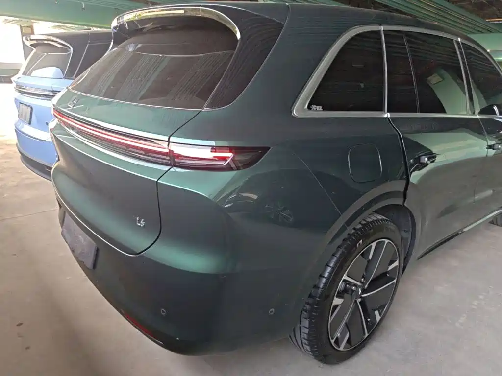 Li Auto Li L6 2025