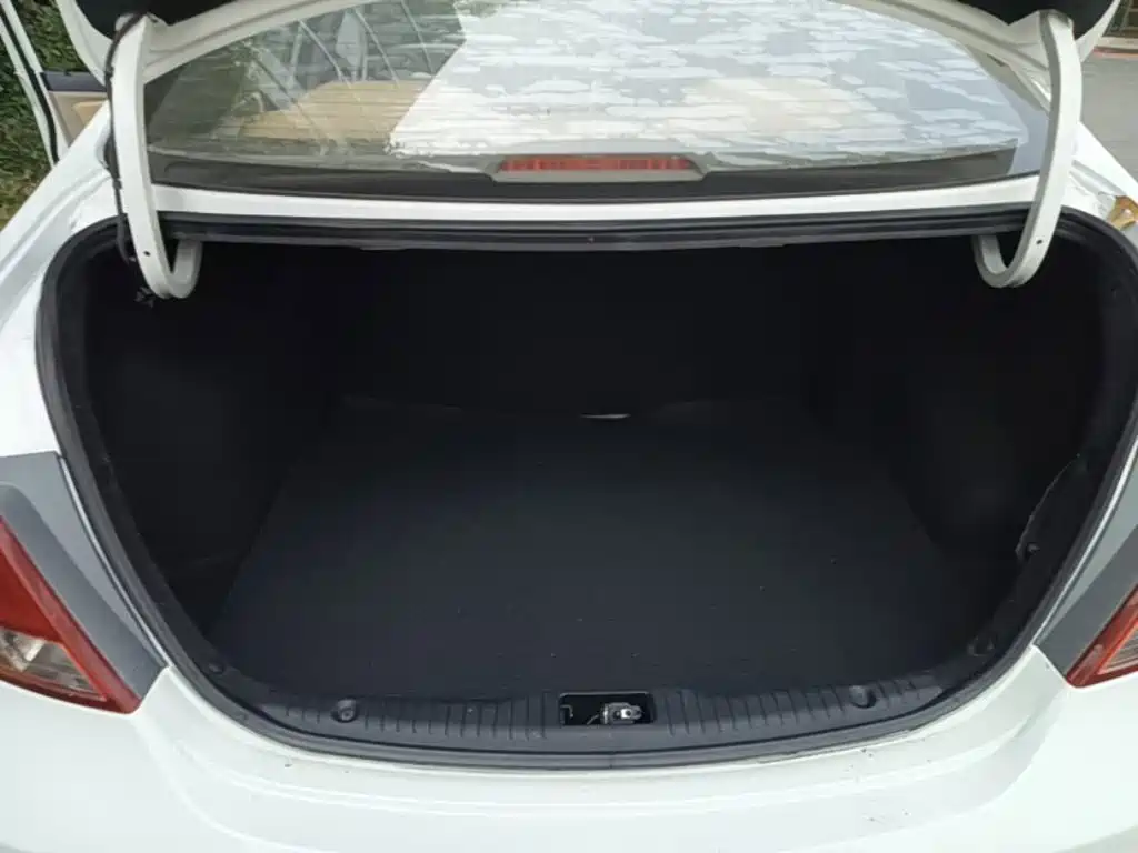 Hyundai Accent 2015 — фото 19