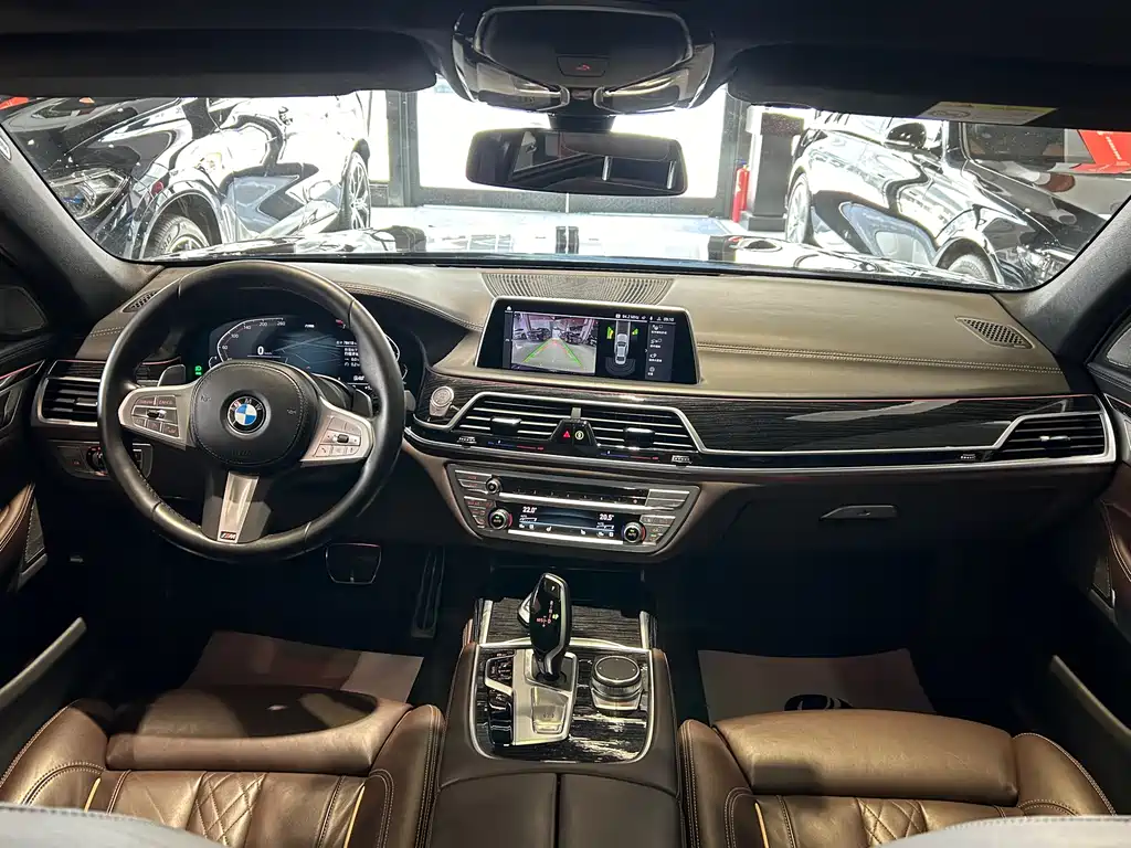 BMW 7 Series 2022 — фото 25