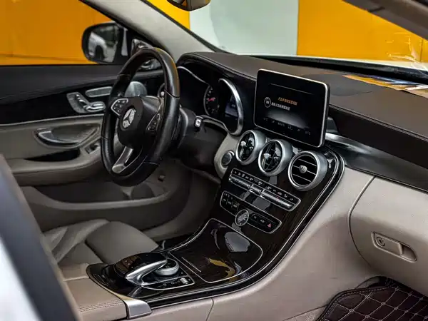 Mercedes-Benz C-Class 2015