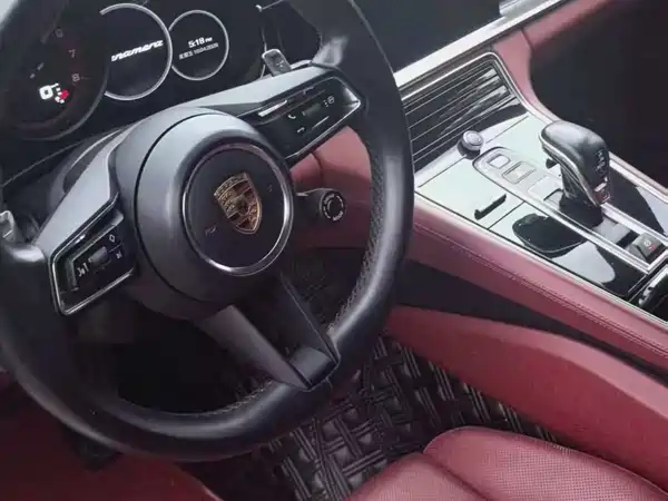 Porsche Panamera 2021