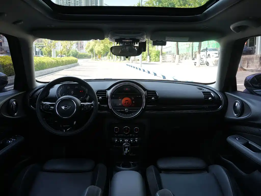 MINI Clubman 2020 — фото 23