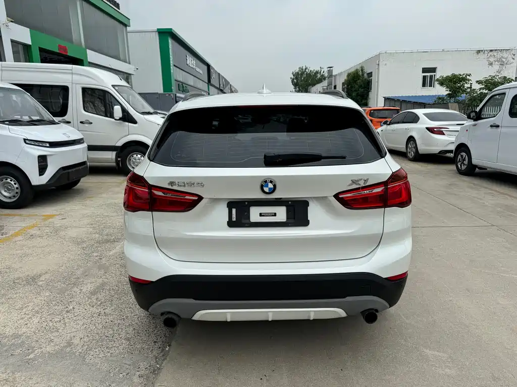 BMW X1 2016 — фото 13
