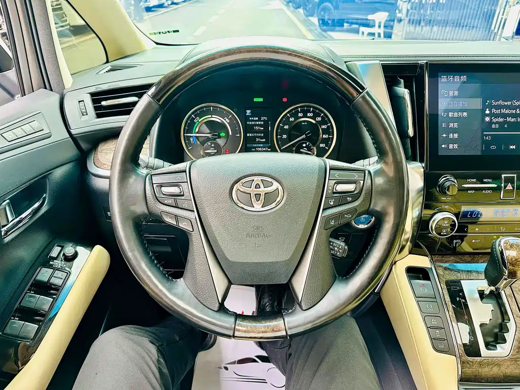 Toyota Vellfire 2021 — фото 8