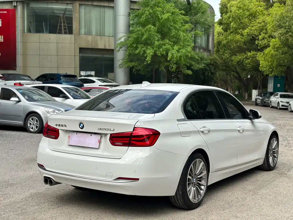 BMW 3 Series 2018