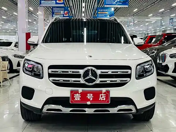 Mercedes-Benz GLB 2023