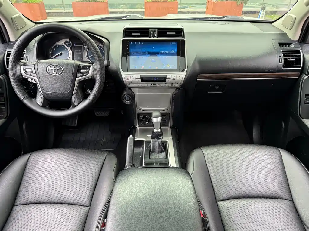 Toyota Prado 2018 — фото 15