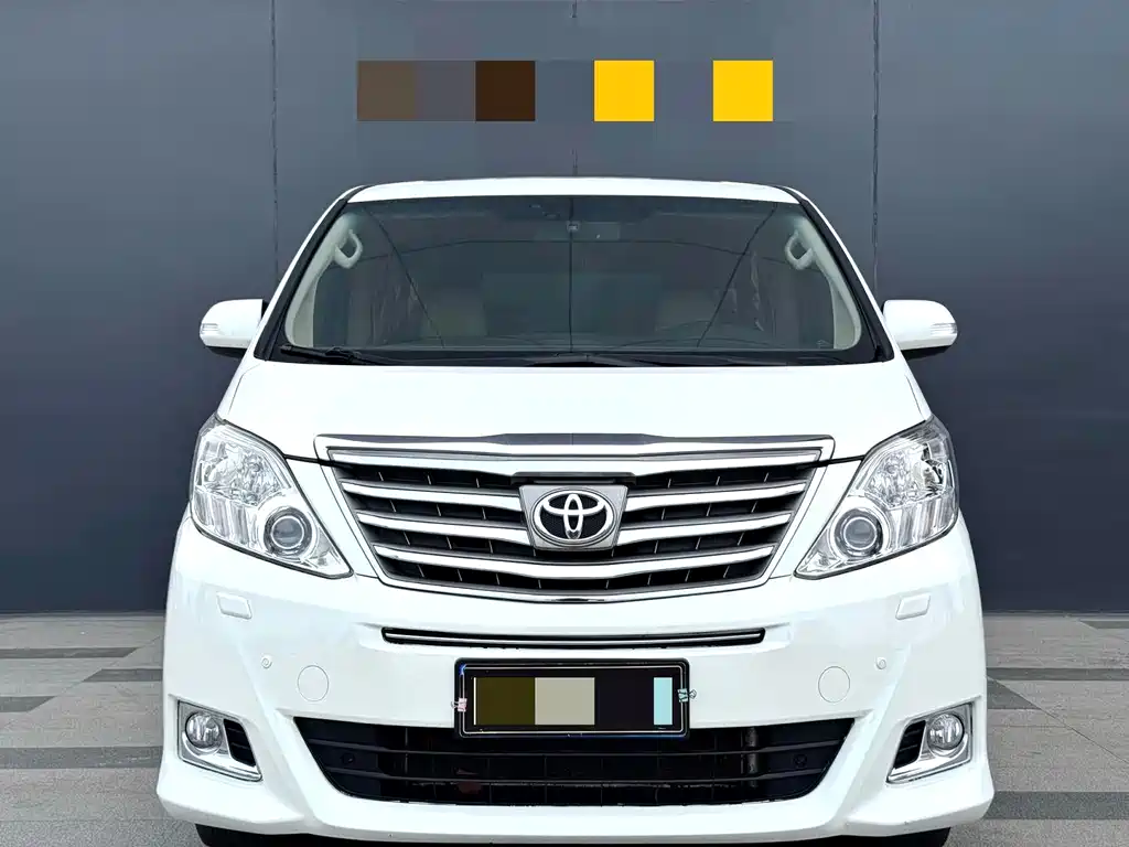 Toyota Alphard 2013