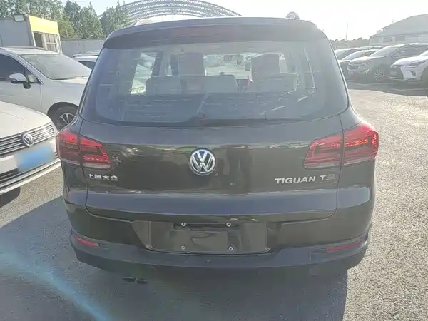 Volkswagen Tiguan 2015