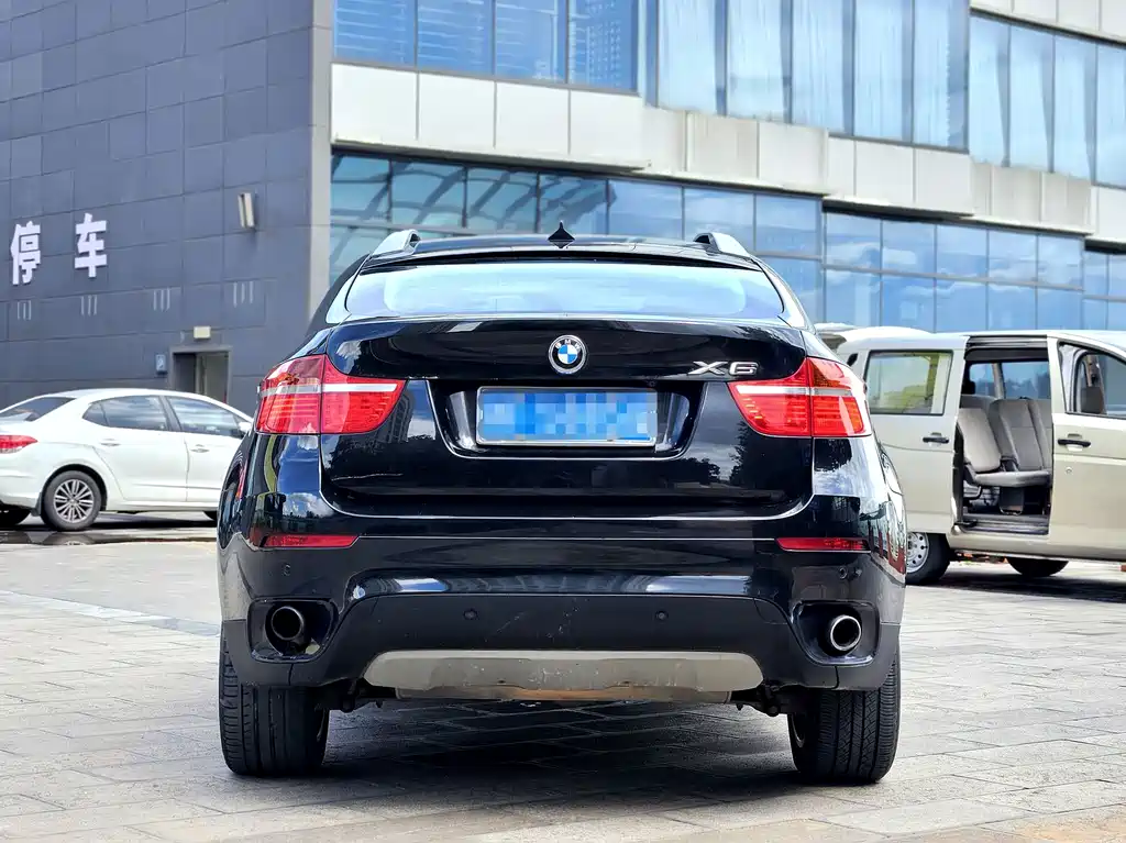 BMW X6 2011 — фото 11