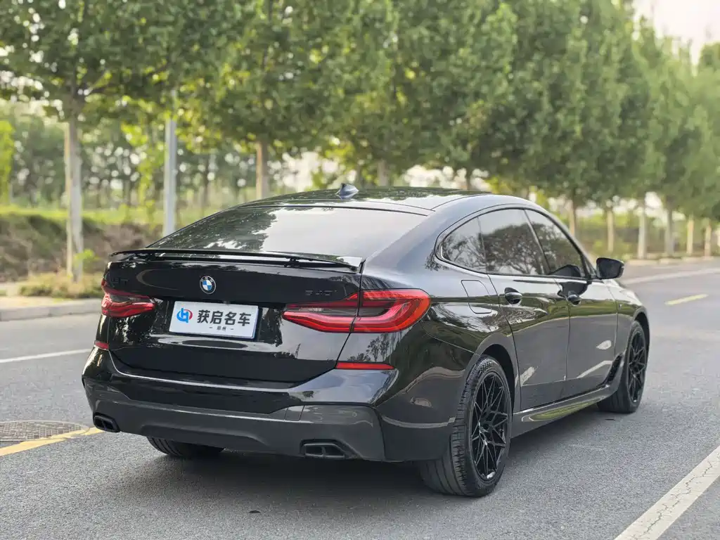 BMW 6 Series GT 2017 — фото 12