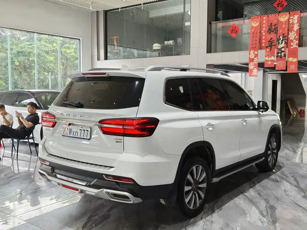 Roewe RX8 2018 — фото 23