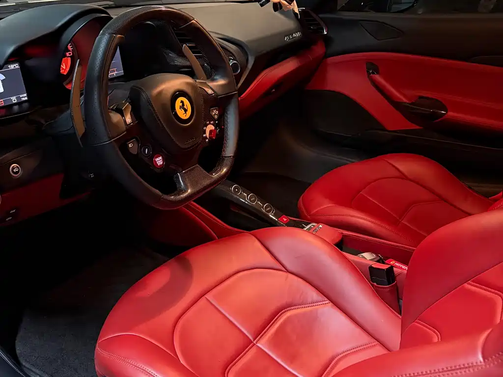 Ferrari 488 2016 — фото 15