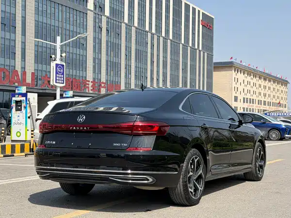 Volkswagen Passat 2024