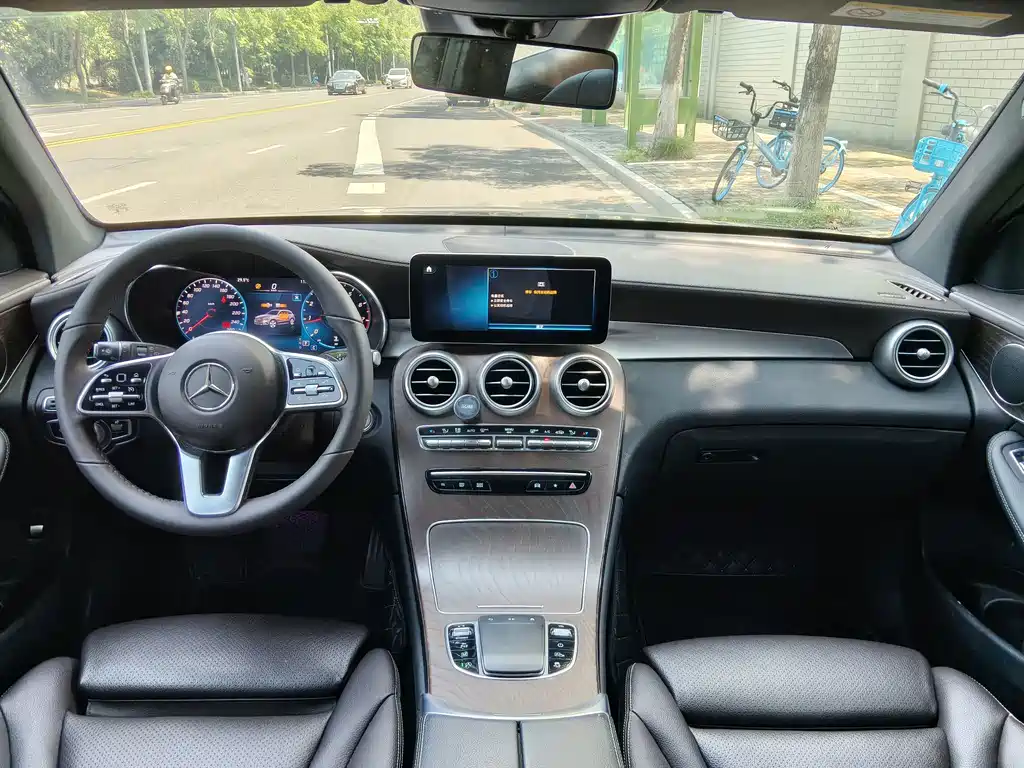 Mercedes-Benz GLC 2022