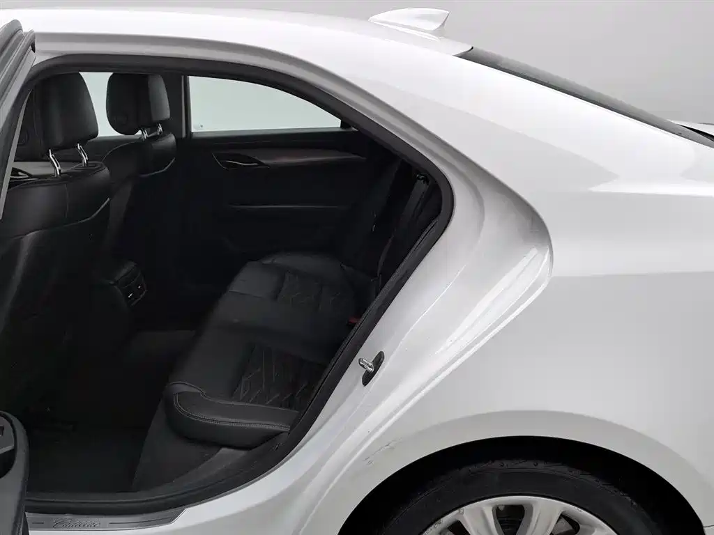Cadillac ATS-L 2016 — фото 15