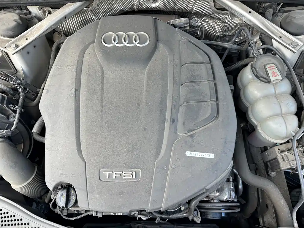 Audi A4L 2021 — фото 17