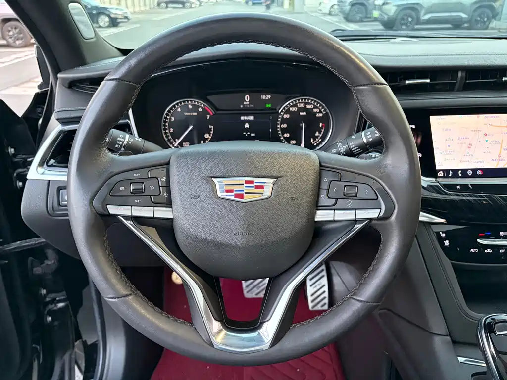 Cadillac XT6 2021 — фото 5