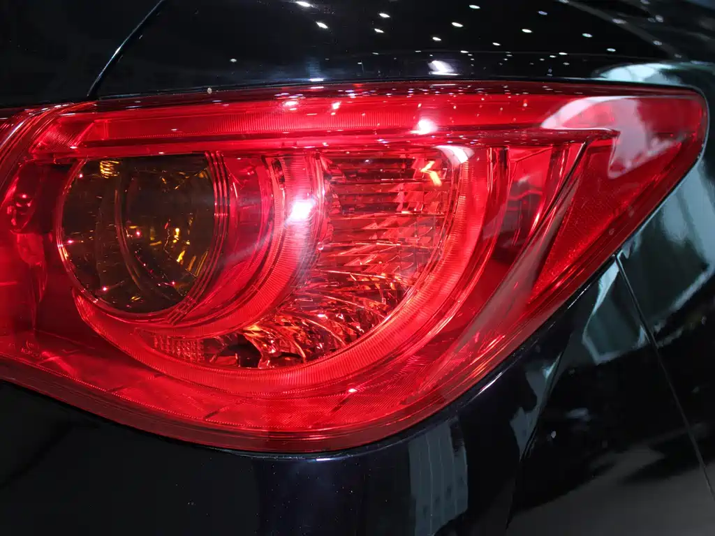 Infiniti Q50 2014 — фото 8