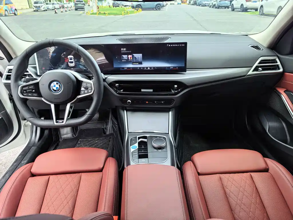 BMW i3 2025 — фото 5
