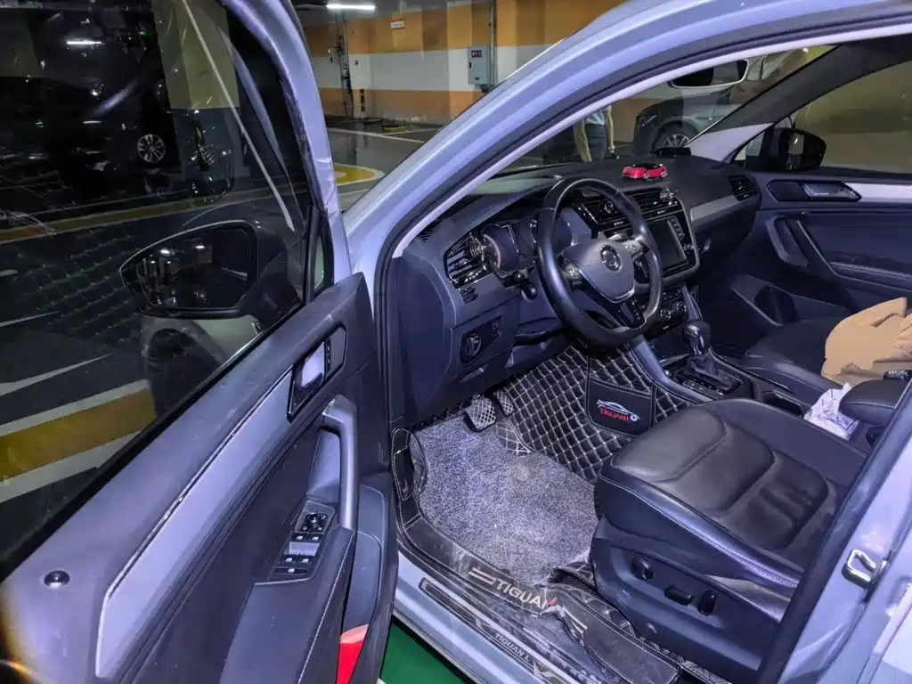 Volkswagen Tiguan L 2018 — фото 17
